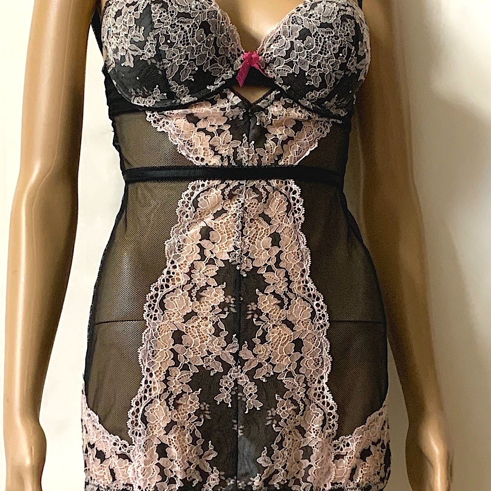Victoria Secret Very Sexy LACE Jewels Strap Bra Garter Bodysuit Lingerie 34C